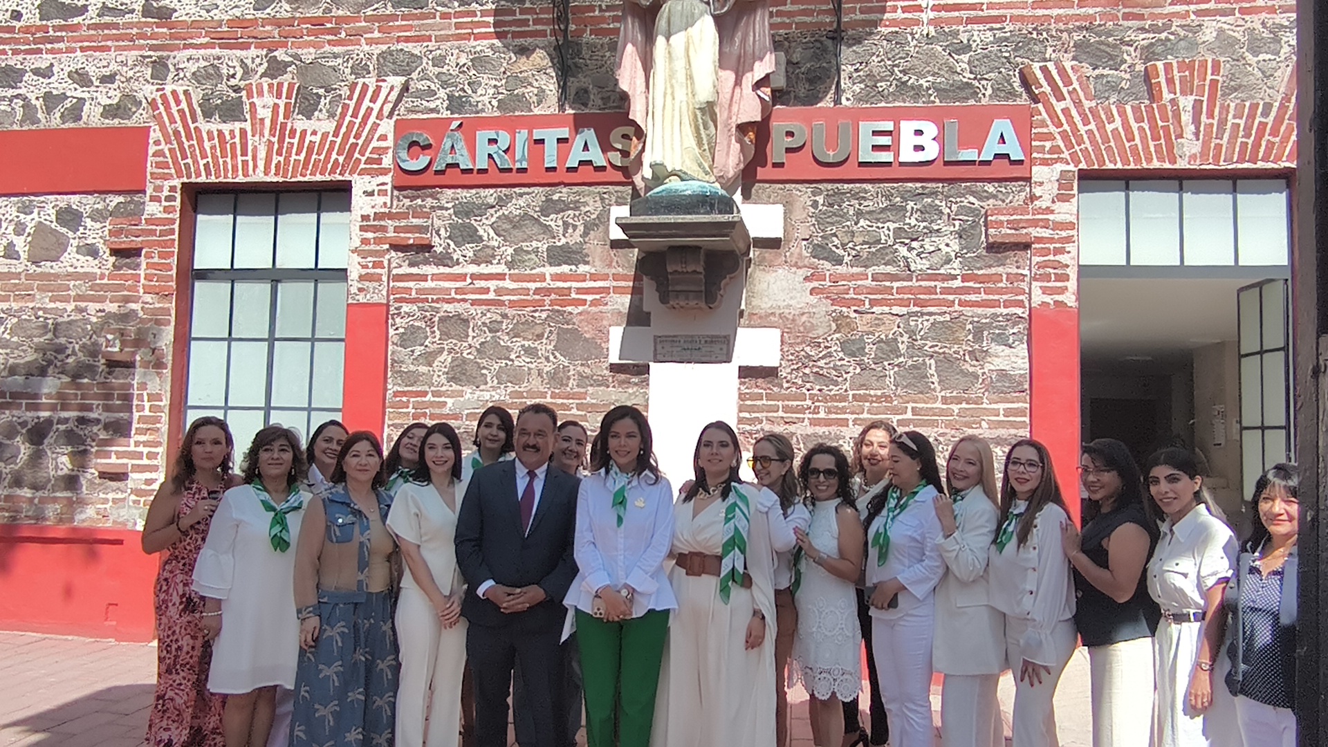 Firma de Convenio entre AMMJE y Fundación Cáritas de Puebla — imagen 8