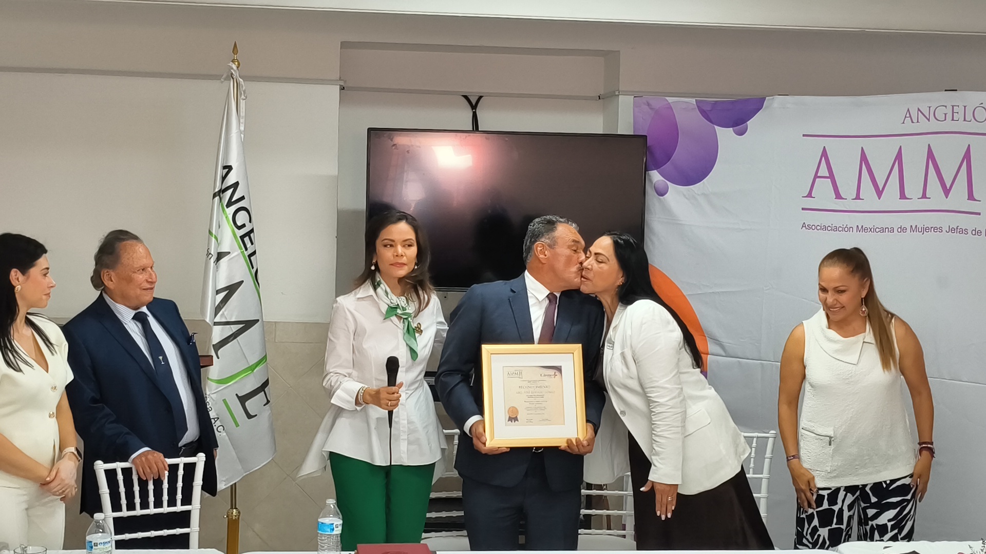 Firma de Convenio entre AMMJE y Fundación Cáritas de Puebla — imagen 12